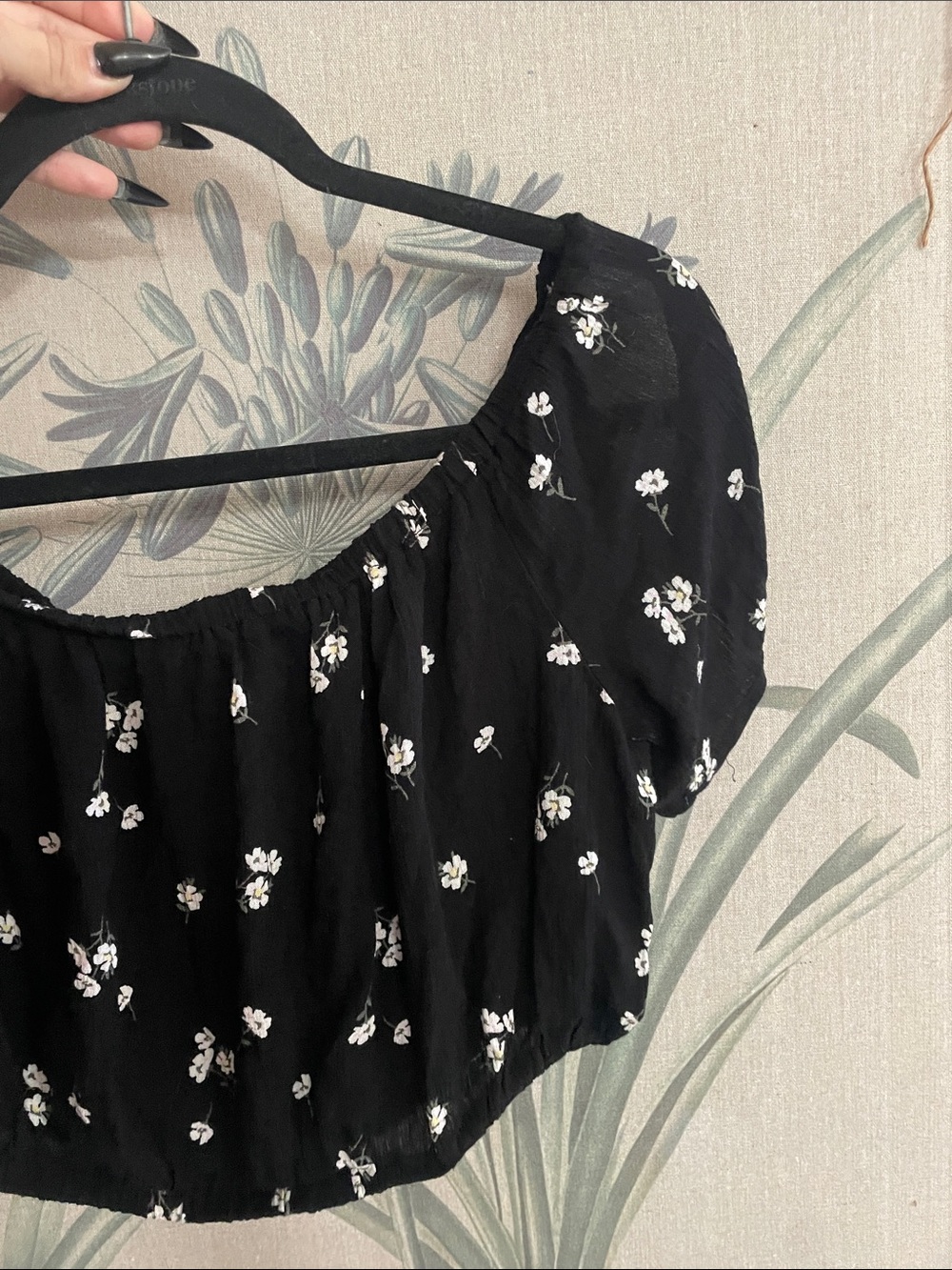 Urban Outfitters Black Floral Off-Shoulder Crop Top